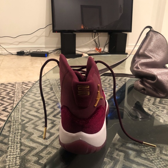 Jordan Red Velvet Retro 11s Brand new in box. - Picture 2 of 5